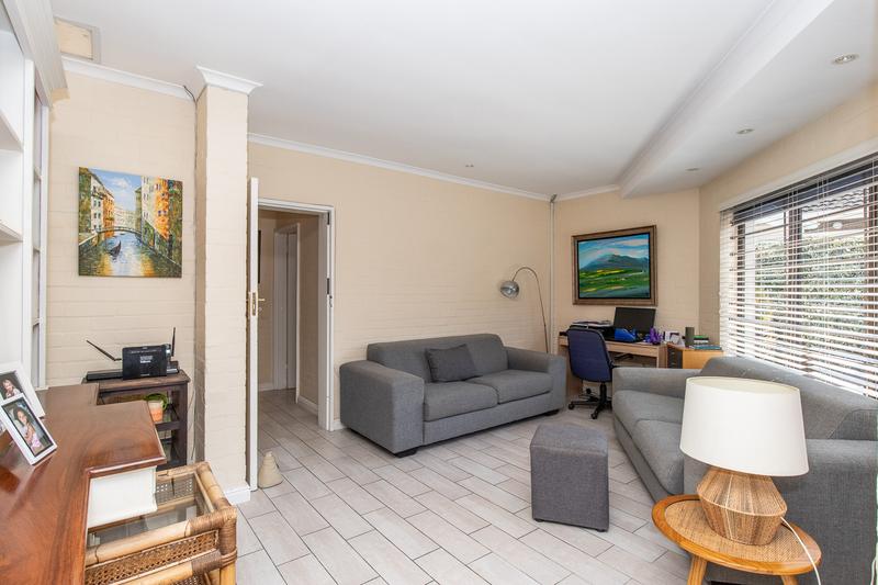 To Let 3 Bedroom Property for Rent in Constantia Western Cape